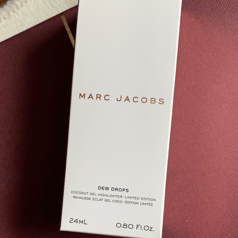 Marc Jacobs Dew Drops in White and Gold - 2 available!